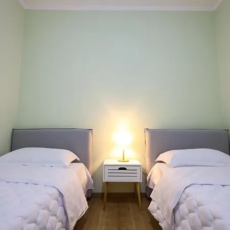 With Garden In The Center Of Apartment Durrës