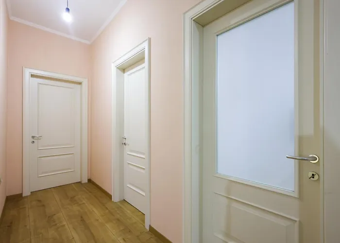 With Garden In The Center Of Apartamento *